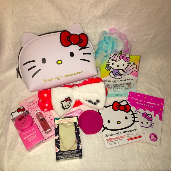 Creme Shop X Sanrio  Hello Kitty Other - Creme Shop X Sanrio Deluxe Hello Kitty Spa Bundle 💖